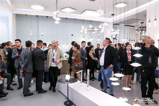 松偉 2023年高端燈飾全球品牌戰(zhàn)略大會隆重召開